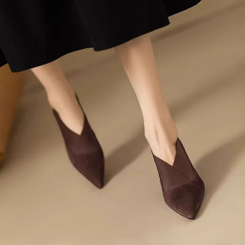 Chaussures à talons hauts poin - Women Fashion Brand avis et prix